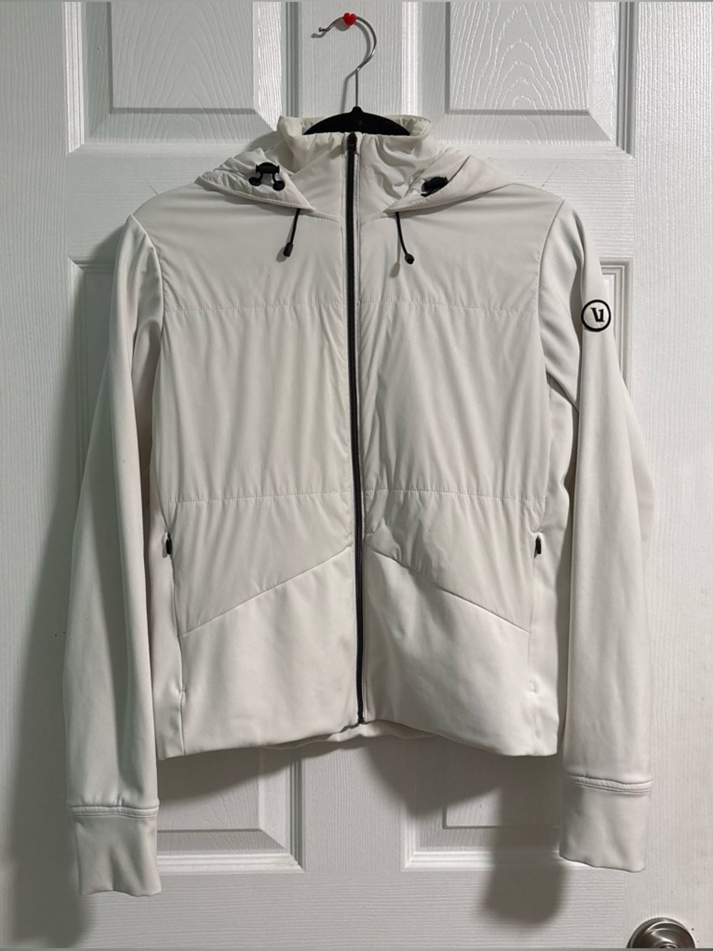 Vuori chilled out full zip White Hooded Puffer Jacket